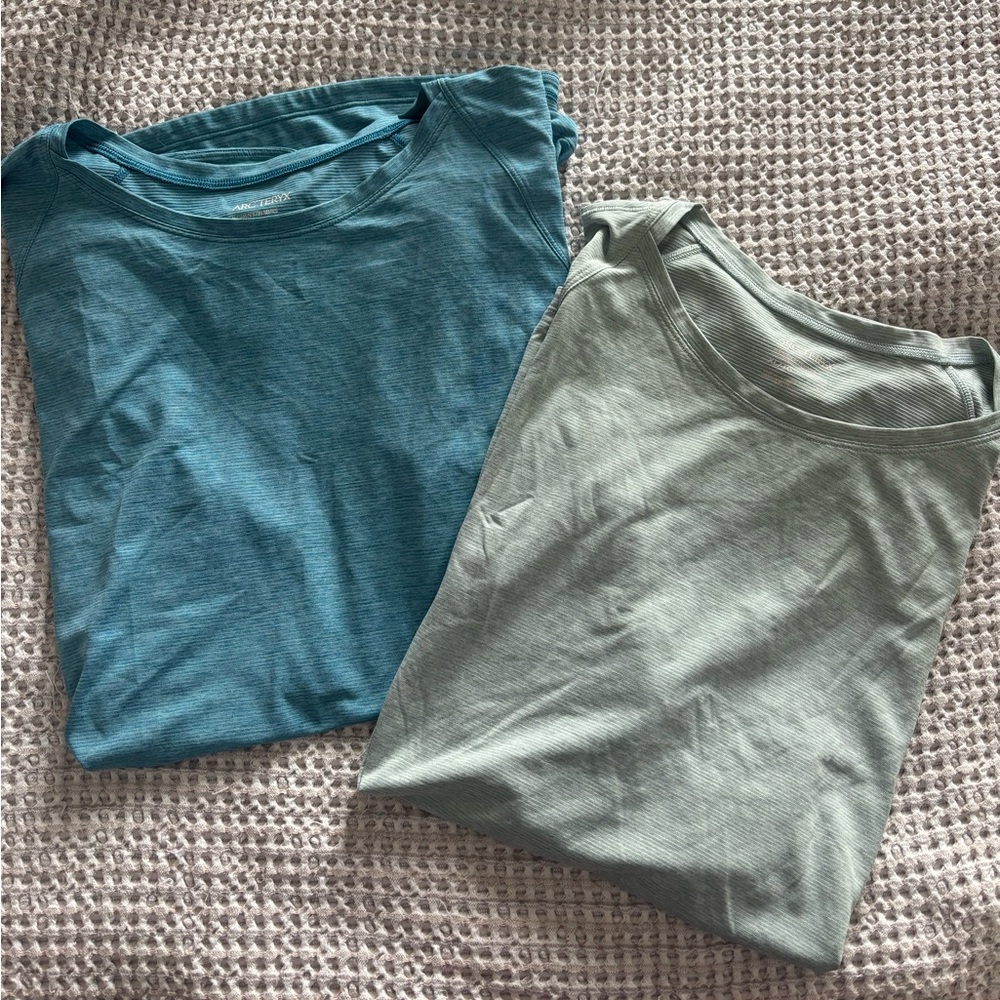 Women’s workout shirt bundle